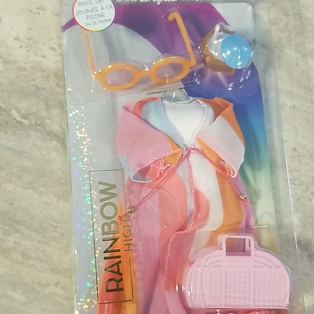 Rainbow High Fashion Set with Accessories New